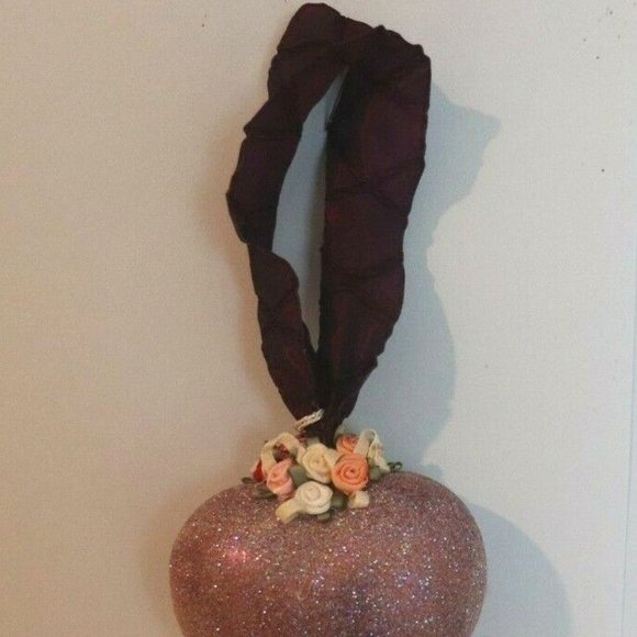 VINTAGE WT JOHN TOOLE PINK GLITTER/RIBBON HEART Ornament 4" VALENTINE - Picture 3 of 3